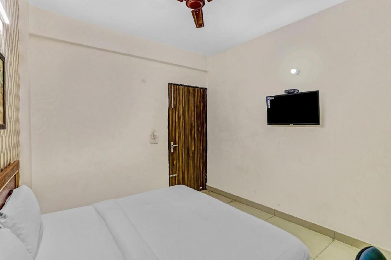 Hotel Noida Continental Exterior photo