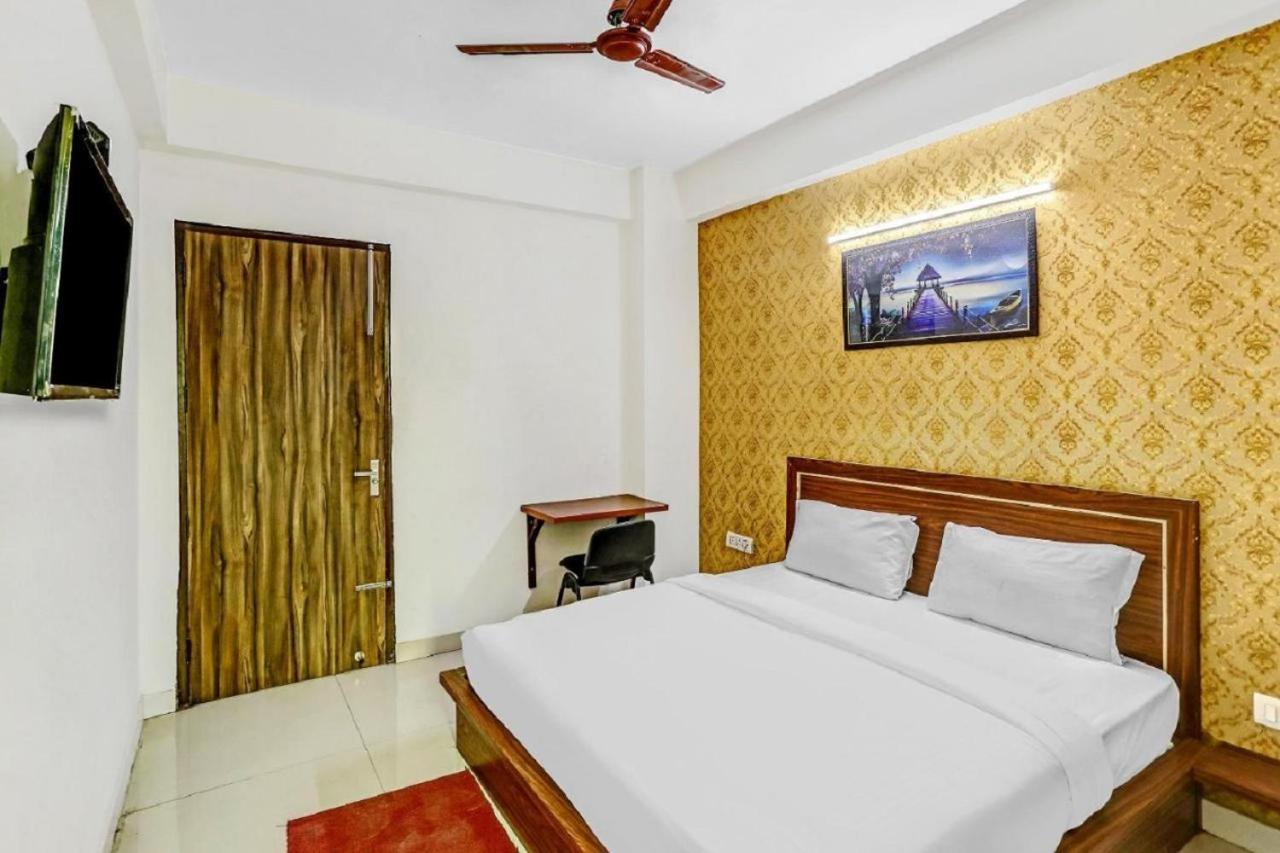 Hotel Noida Continental Exterior photo